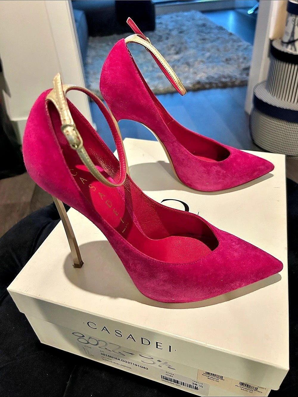 Casadei Blade Pointed-Toe Pumps Pink & Gold EU 38 1⁄2